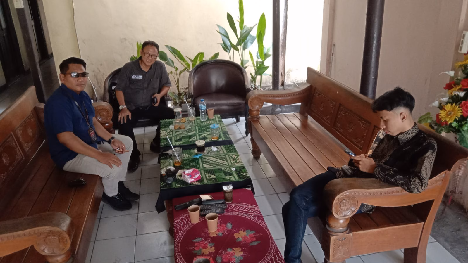 *Kanit Reskrim Polsek Banjarsari AKP “H” Diduga Mempersulit Masyarakat hendak mengambil mobil titipan DC di Polsek Banjarsari*