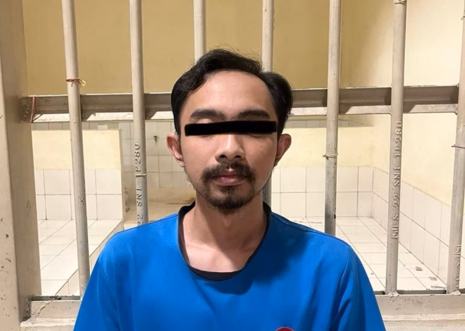 Tersangka Aditya, Mahasiswa, Mengaku Berperan sebagai “Eksekutor” dalam Aksi Rusuh 25 Agustus 2025