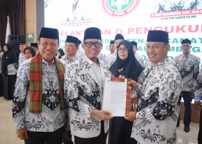 Bupati OKU Kembali Dilantik Jadi Ketua PGRI OKU