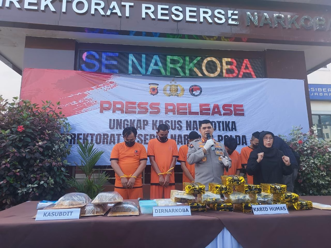POLDA JABAR TEGASKAN KOMITMEN ASTA CITA PRESIDEN SERTA PERAN PEMUDA BEBAS NARKOBA MENUJU INDONESIA EMAS 2045